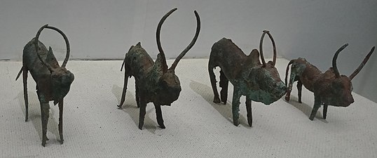铜牛，出土自祥云红土坡遗址，藏于大理州博物馆