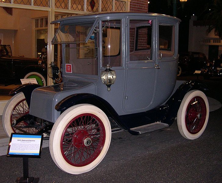 Vehículo eléctrico de 1915 en Detroit