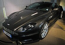 Aston Martin DBS, używany w filmie przez Bonda