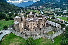 Fenis Castle, 13th century (Aosta Valley) CastelloDiFenisJuly292023 06.jpg