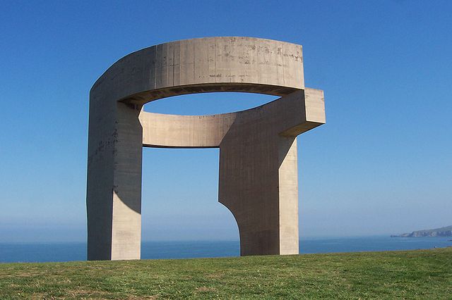 640px-Elogio_chillida_gijon.jpg