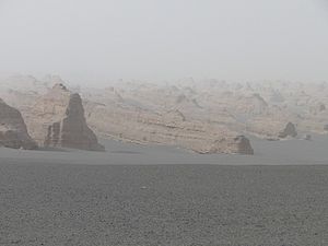 Le désert près de Dunhuang (Gansu) en juillet 2009.