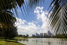 The Kallang Riverside Park on both sides of the Kallang River, looking towards the Central Area. Kallang River - panoramio.jpg