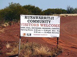 Kunawarritji sign 175-2011.jpg