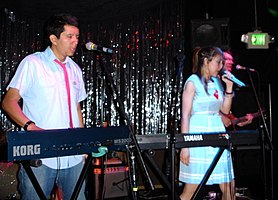 Los Abandoned performing in June 2005