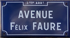 Voir la plaque.