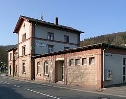 Empfangsgebäude des Neckarsteinacher Bahnhofs