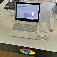 店頭展示されているPixelbook