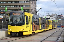 Qbuzz 5022 als U-tram, Jaarbeursplein.JPG