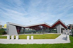 Toegangsgebouw van het metrostation.