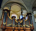 Troonloge achter het orgel
