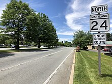 MD 24 northbound at US 1 Bus in Bel Air 2019-05-21 12 53 16 View north along Maryland State Route 24 (Vietnam Veterans Memorial Highway) just north of U.S. Route 1 Business (Baltimore Pike) in Bel Air, Harford County, Maryland.jpg