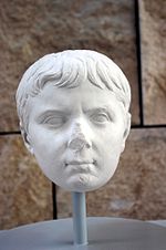 Miniatura para Gaius Caesar