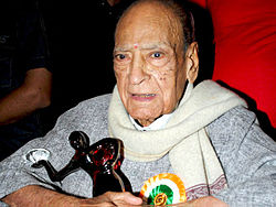 A. K. Hangal vuonna 2011.