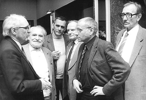 Gunter Rimkus, fourth from left.