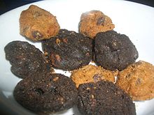 Close-up of assorted Famous Amos cookies Famousamoscookie.JPG