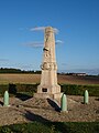 Le monument aux morts situé face au cimetière.