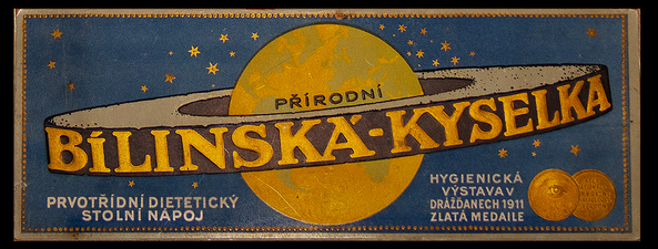 « Description de la boîte d'expédition : "Eau minérale naturelle Bílinská Kyselka. Excellente boisson diététique. Exposition sur l'hygiène à Dresde, une médaille d'or en 1911". »