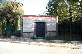 Regard de l'aqueduc de l'Avre à Richebourg.