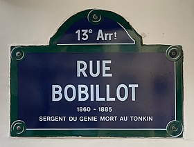 Voir la plaque.