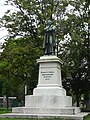Памятник Андрашу Дугоничу в Сегеде