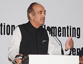 Министр Союза по делам здравоохранения и благополучия семьи Шри Гулам Наби Азад выступает на «Консультации по внедрению эффективных программ школьного здравоохранения в Индии» в Нью-Дели 24 сентября 2012 г.