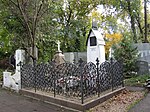 Комплекс надгробных сооружений на могилах Чеховых