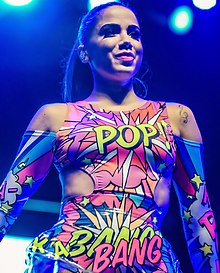 Anitta - Turnê Show das Poderosinhas.jpg