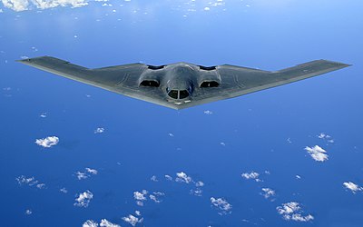 Die Northrop B-2 Spirit van die VSA se lugmag tydens 'n hervullingsmissie oor die Stille Oseaan op 30 Mei 2006.