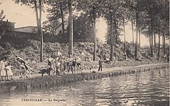 Freinville - Baignade dans le canal