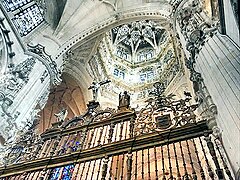 Cimborrio Catedral de Burgos.jpg