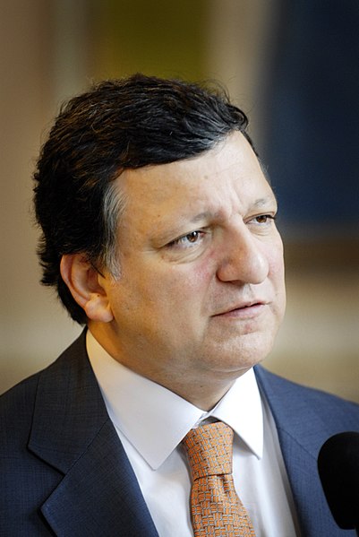 Europas Energie-Dreckspatz Nr. 1: EU-Kommissionspräsident José Manuel Barroso förder Atom- und Chemie-Fracking-Industrie, statt innovativer umweltfreundlicher erneuerbarer Energien.