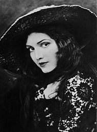 Katherine Perry - Aug 1921 Photoplay.jpg