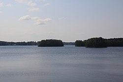 Kivijärveä Kotkaniemen rannasta.