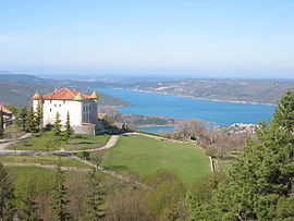 The Château d'Aiguines with its view of the Lake of Sainte-Croix