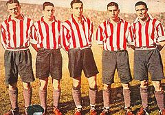 Ferreira (druhý zprava) spolu se slavnou formací klubu Estudiantes známou jako Los Profesores