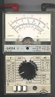 Стрелочный комбинированный прибор Ц4324 (СССР, 1970-е гг.)