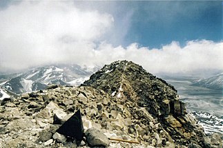 Blick vom argentinischn aufn chilenischn Gipfe