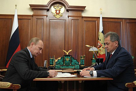 Владимир Путин подписывает Распоряжение о создании училища, 20 марта 2014 года