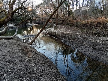 Dernière section du Capcornau et sa confluence avec la Douze, entre l'hôpital et le cimetière Sainte-Anne