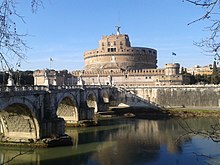 Mausoleum of Hadrian Chateau-saint-ange-tibre.jpg