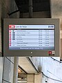 Écran d'information voyageurs TCL indiquant les prochains départs de métro et de bus
