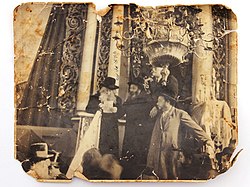 Rabbins devant l' Arche sainte, 1942