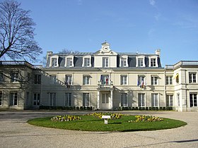 L'hôtel de ville de Sartrouville.