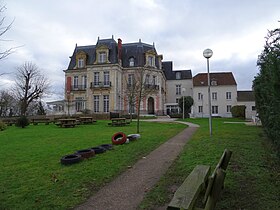 Image illustrative de l’article Château de Montigny (Lesches)
