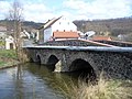 Straßenbrücke