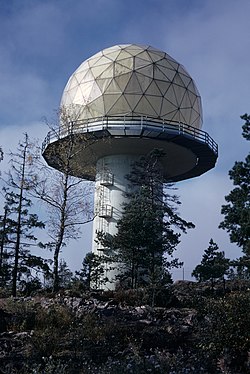 Exteriör av radarstation PS-810F vid Getsjötorp i Kolmården, hösten 1973