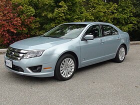 2011 Ford Fusion Hybrid Review Car And Driver