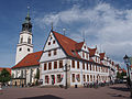 Altes Rathaus und Stadtkirche St. Marien