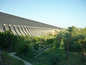 Östliches Viertel der Staumauer - Unterwasserseite